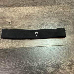 Brand new ivivva headband